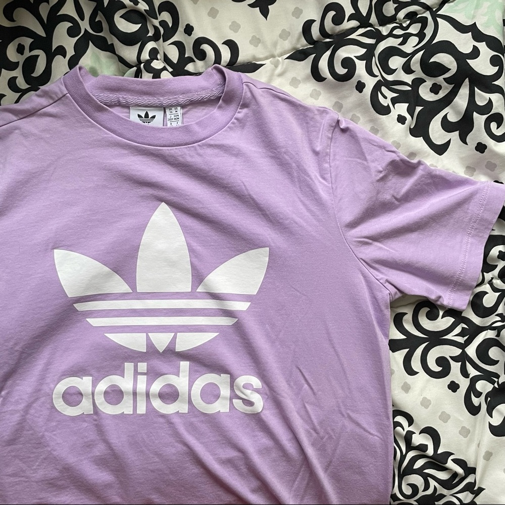 Adidas T-Shirt
